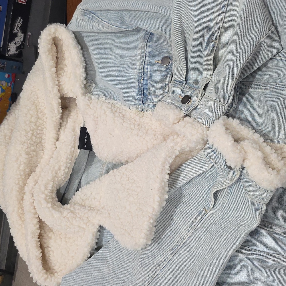 Miou Muse Denim unlined jacket with sherpa trim, And Hood.        Size S/M